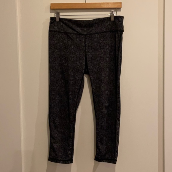 Inner Spirit Yoga PANTS in black/gray, size M. - Picture 1 of 6